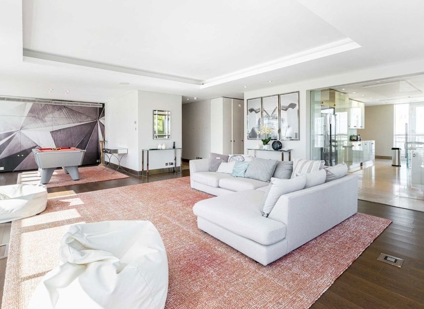 Properties to let in Westferry Circus - E14 8RP view2