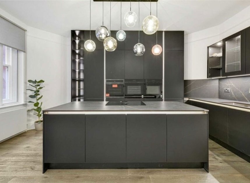 Properties to let in Westminster Palace Gardens - SW1P 1RR view2