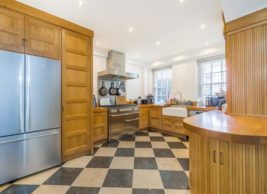 Properties to let in Westmoreland Street - W1G 8PL view3