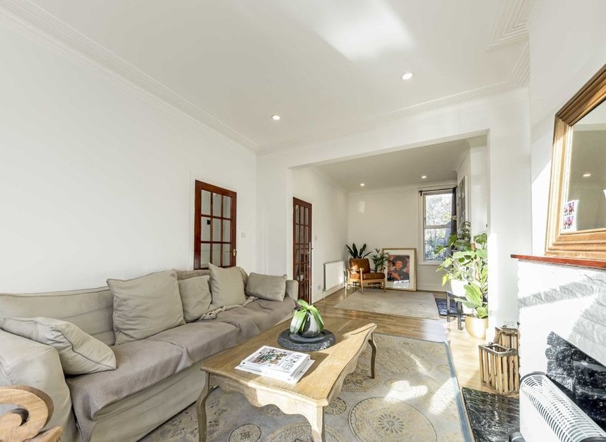 House to rent in Weston Road, London, W4 (Ref 227634) Dexters