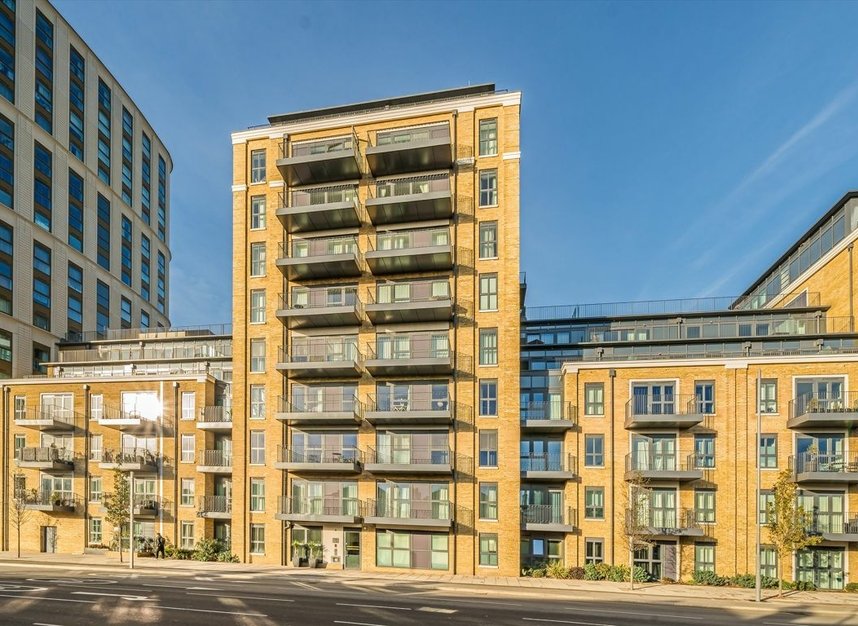Properties let in Wheatfield Way - KT1 2TU view1
