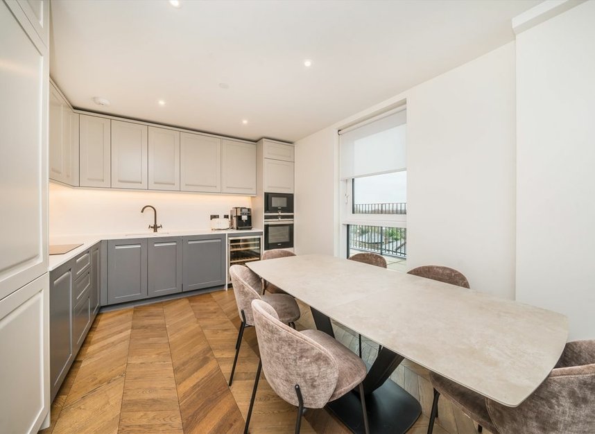 Properties let in Wheatfield Way - KT1 2TU view4