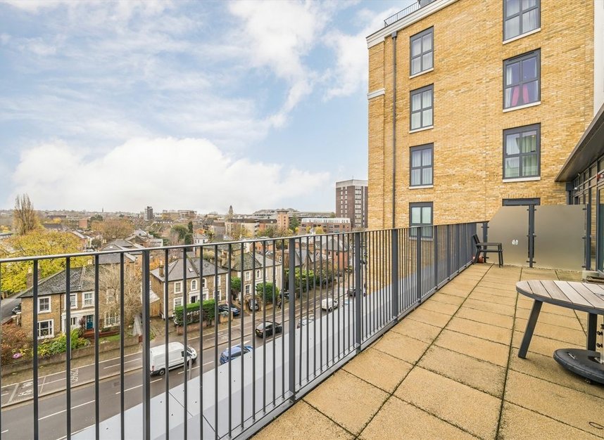 Properties let in Wheatfield Way - KT1 2TU view9