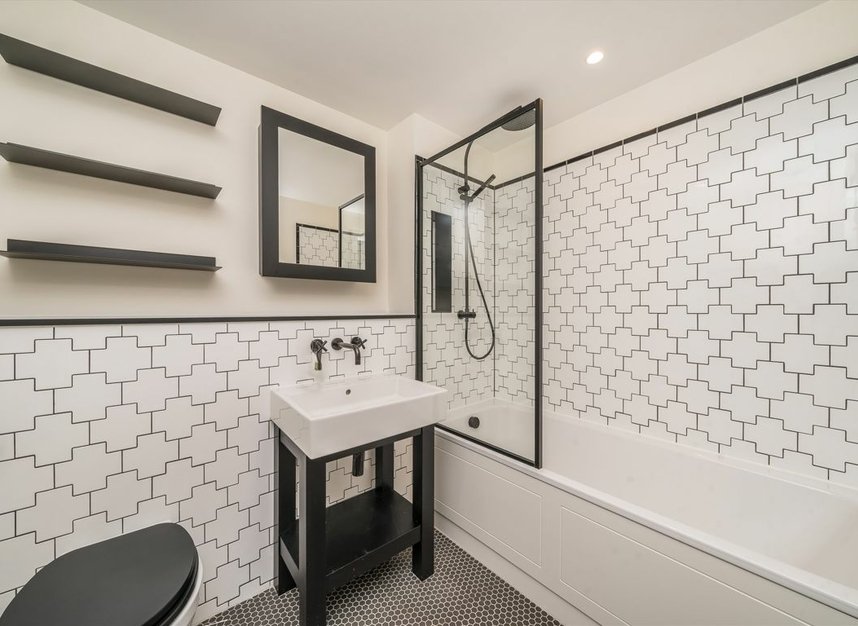 Properties let in Wheatfield Way - KT1 2TU view8