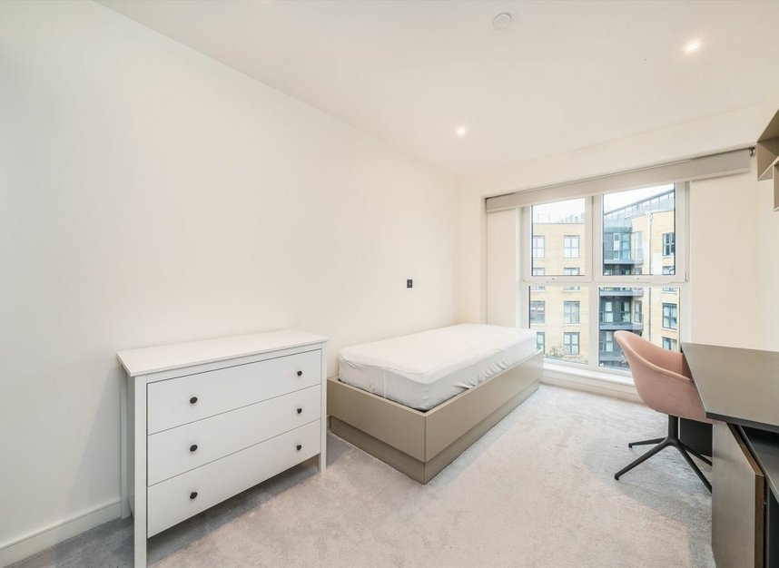 Properties let in Wheatfield Way - KT1 2TU view6