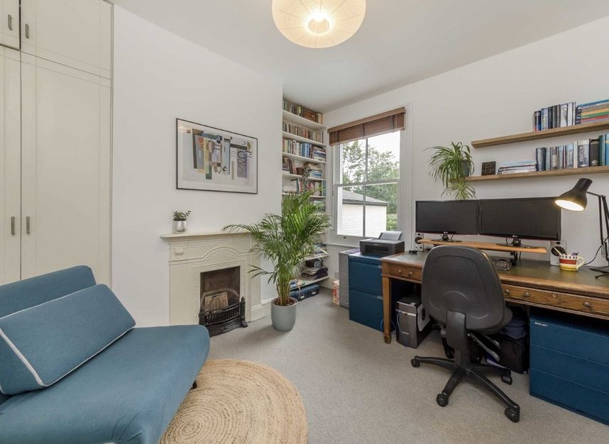 Properties to let in Whitehall Park Road - W4 3NB view7