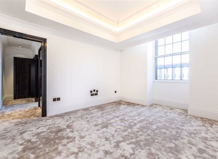 Properties to let in Whitehall Place - SW1A 2BD view6