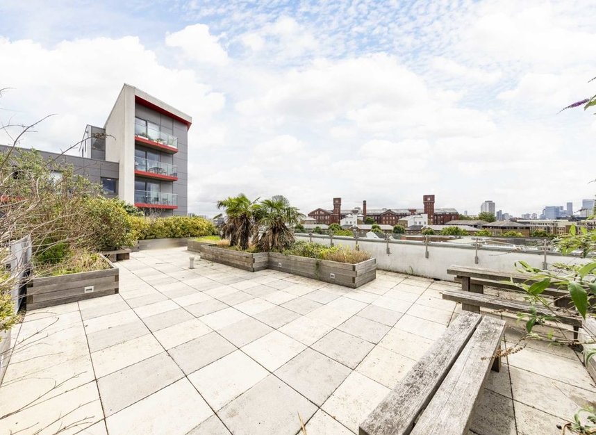 Flat to rent in Wick Lane, London, E3 (Ref 218618) Dexters