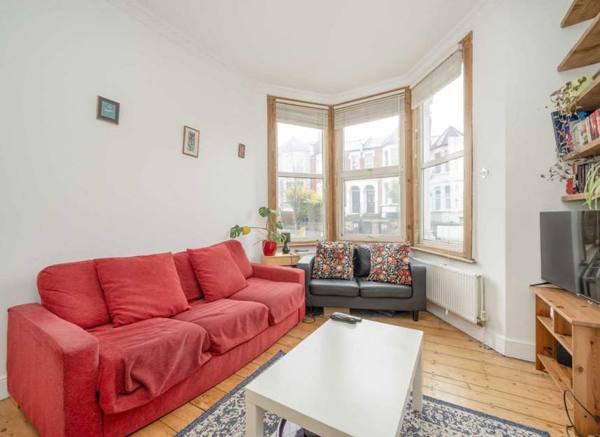 Properties to let in Wightman Road - N8 0BB view3