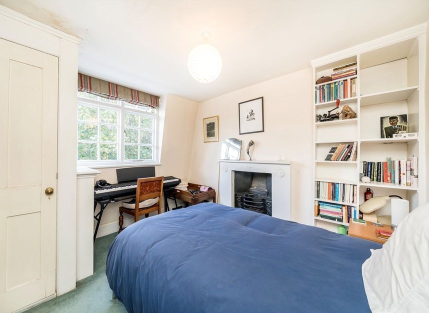 Properties to let in Wilmington Square - WC1X 0ER view4