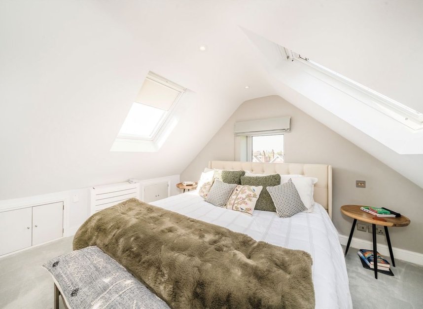 Properties let in Wolverton Avenue - KT2 7QF view6