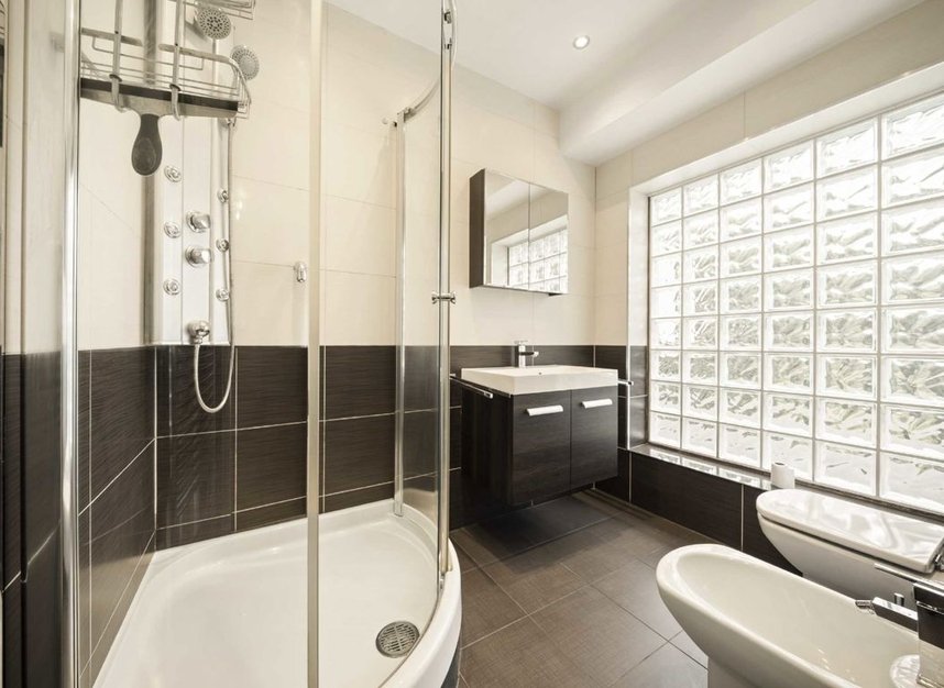Properties let in Woodhouse Close - UB6 8LF view9