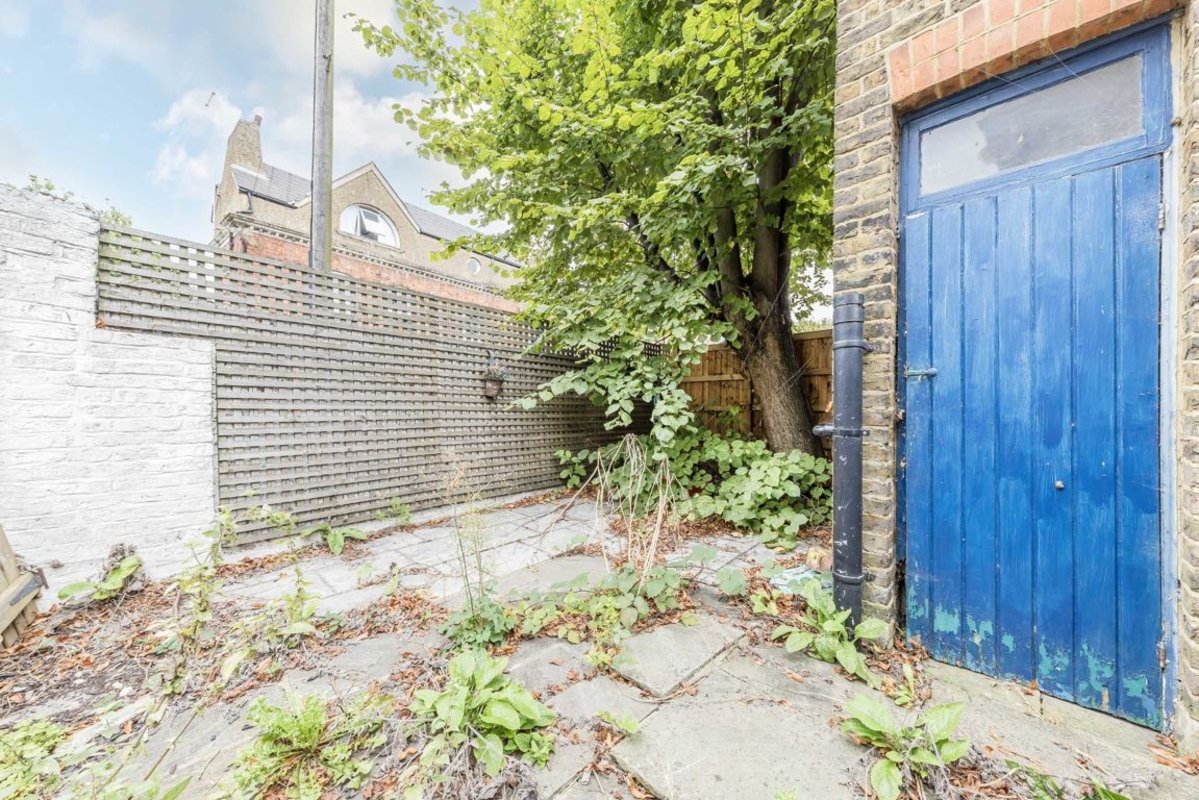 for sale in Babington Road, London, SW16 (Ref 208430) Dexters