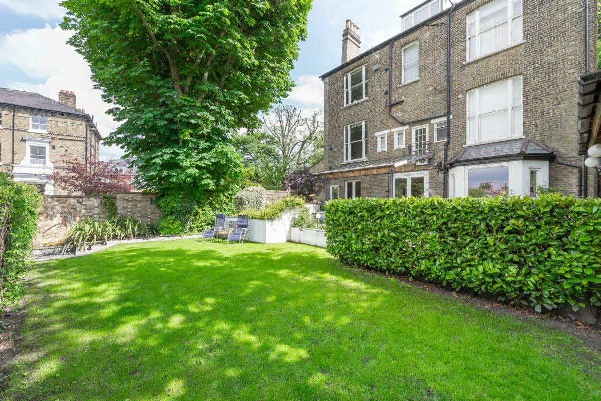 Flat for sale in Bloomfield Road, London, N6 (Ref 209619) Dexters