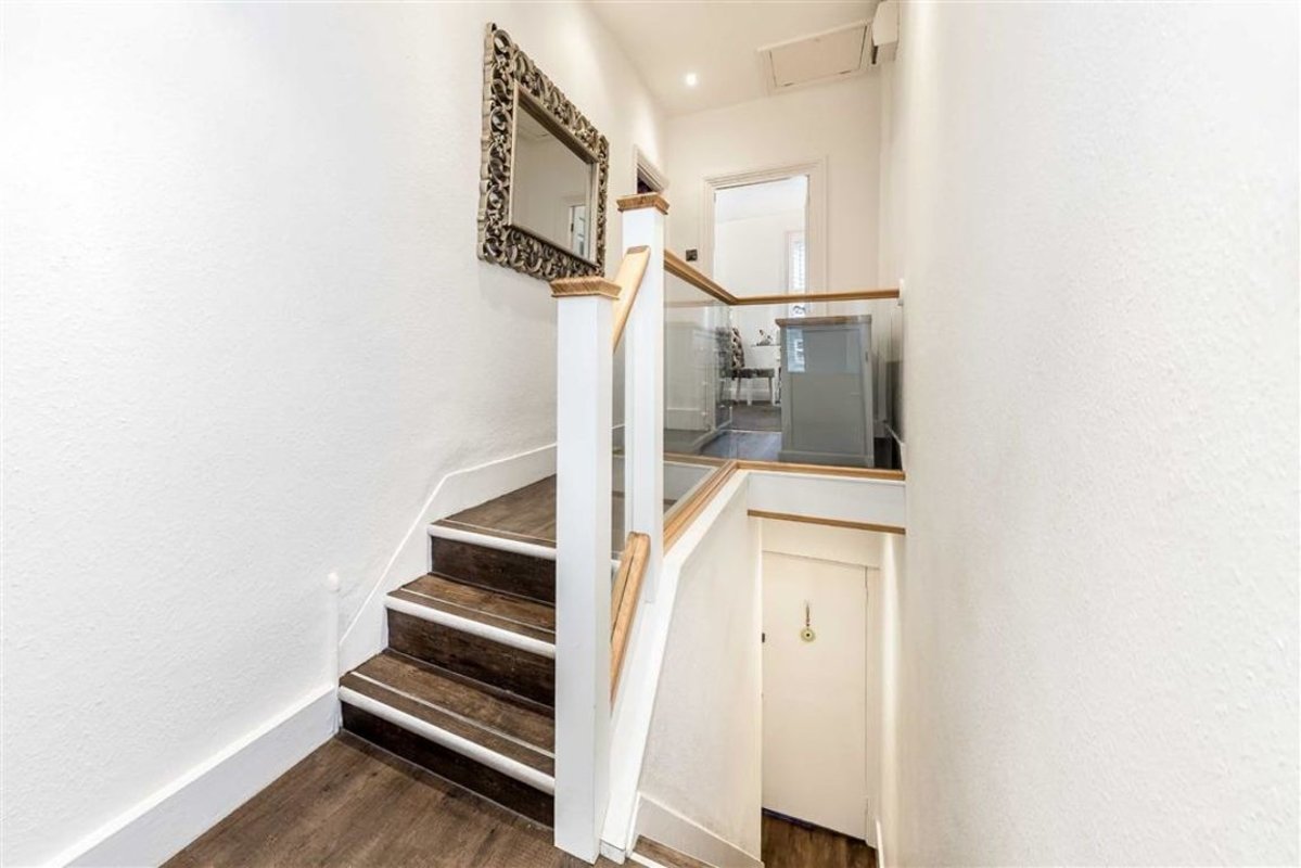 Flat for sale in Darfield Road, London, SE4 (Ref 213468) Dexters