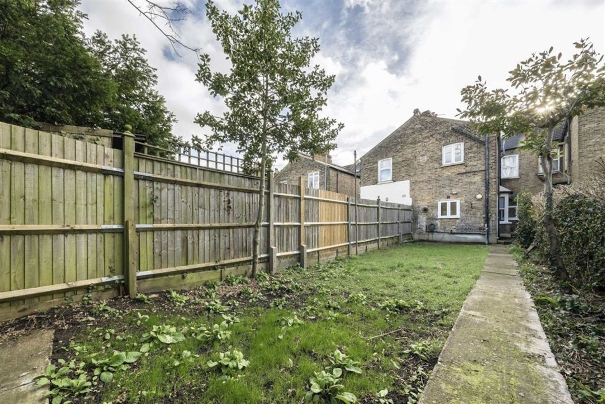 Flat for sale in Davenport Road, London, SE6 (Ref 218113) Dexters