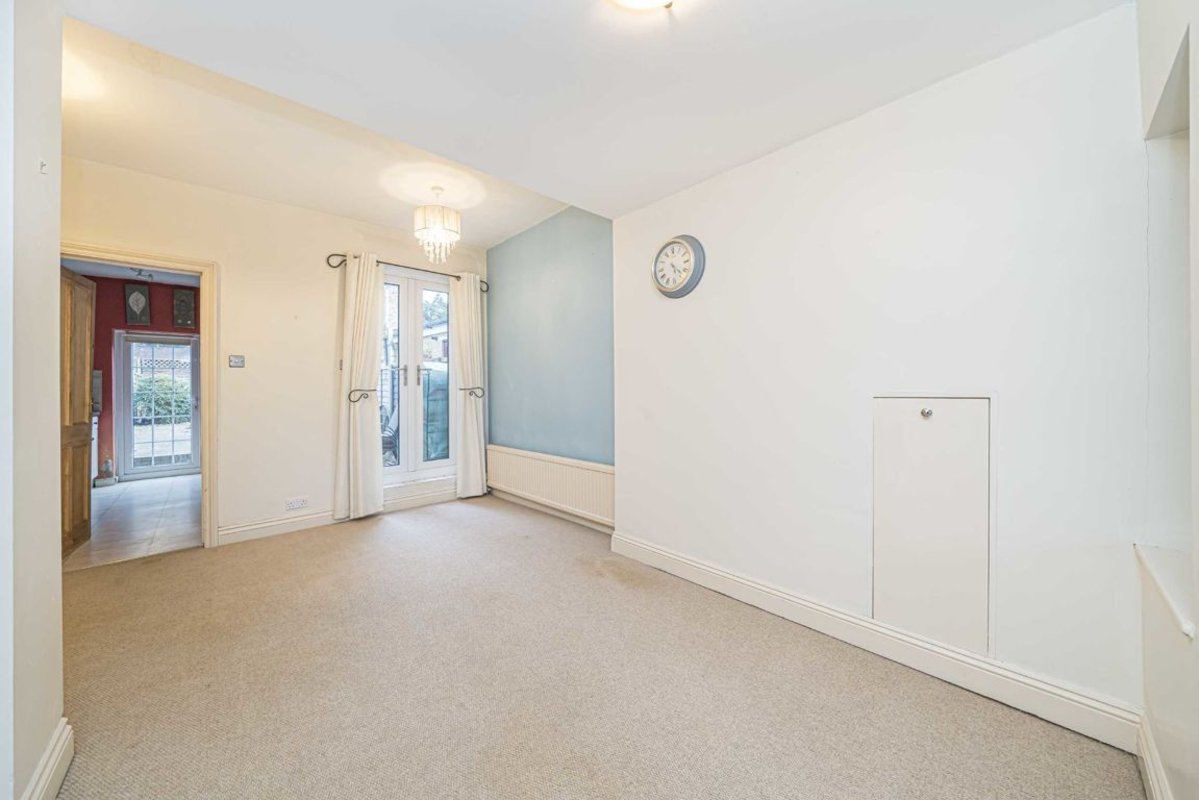 House terraced for sale in French Street, SunburyOnThames, TW16