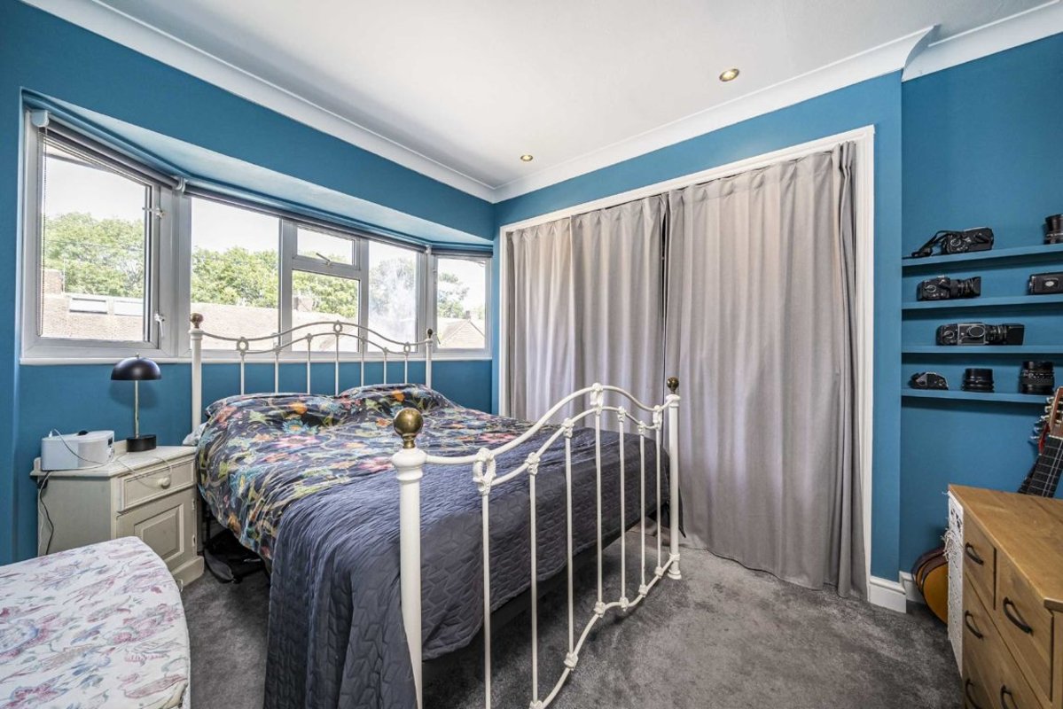 House terraced for sale in Fulwell Park Avenue, Twickenham, TW2 (Ref