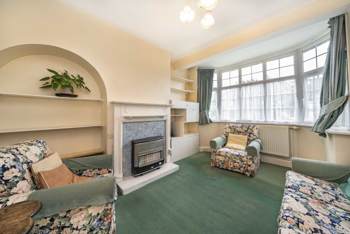 House semidetached for sale in Fulwell Park Avenue, Twickenham, TW2