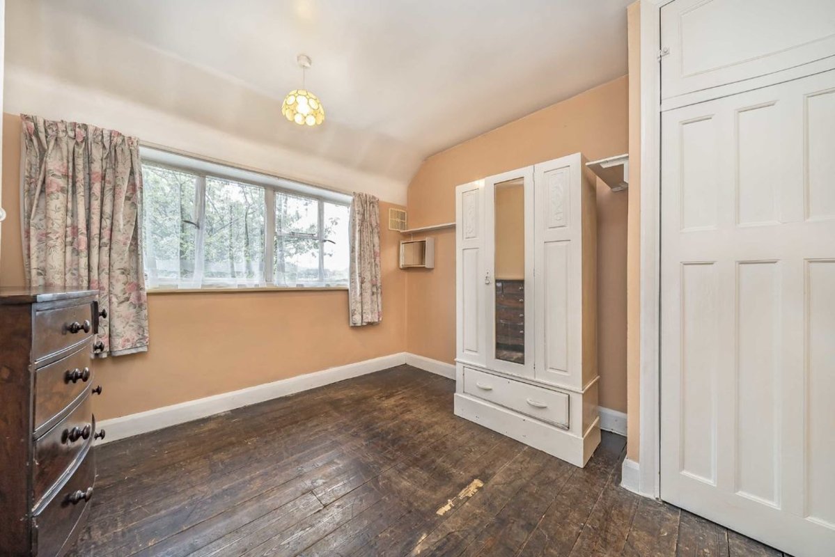 House semidetached for sale in Fulwell Park Avenue, Twickenham, TW2