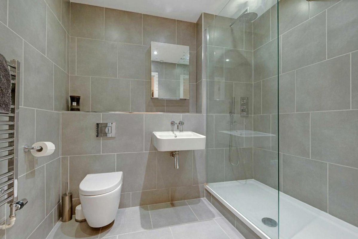 Flat for sale in Hackney Grove, London, E8 (Ref 216010) Dexters