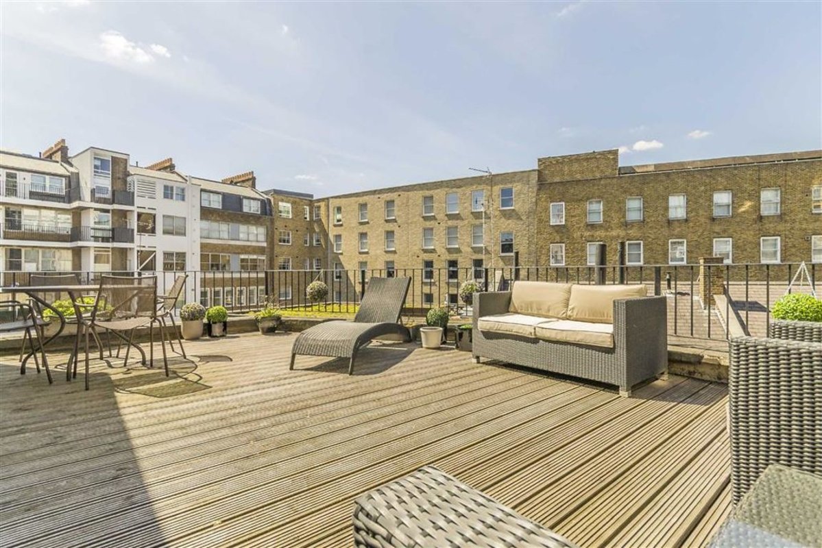 Flat for sale in Hallam Street, London, W1W (Ref 224491) Dexters