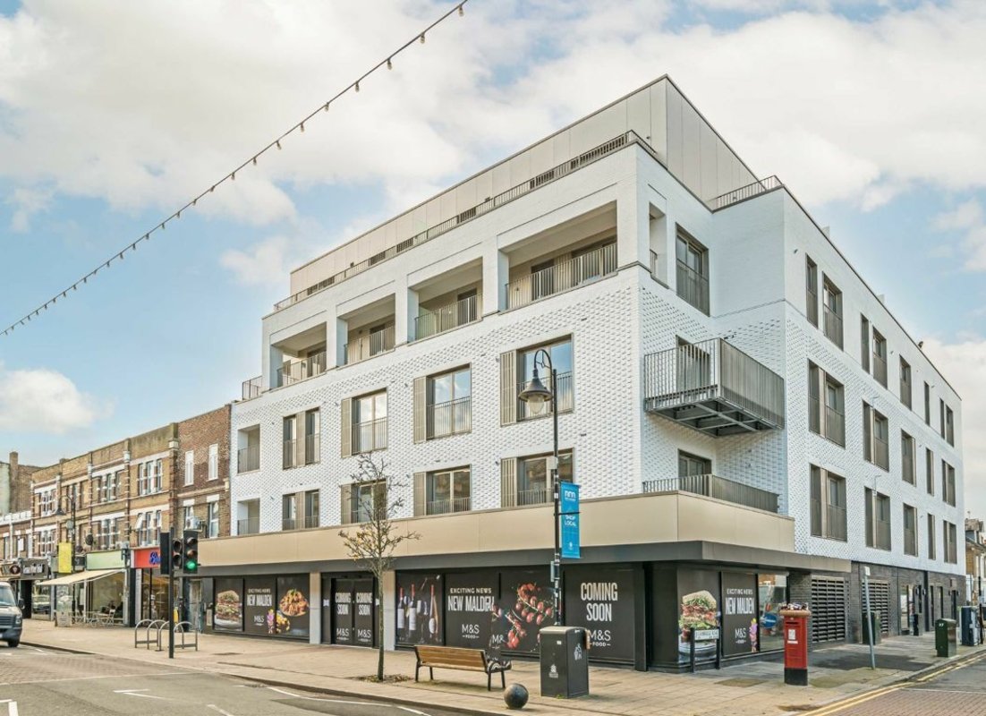 Property for sale in High Street, New Malden, KT3 Dexters