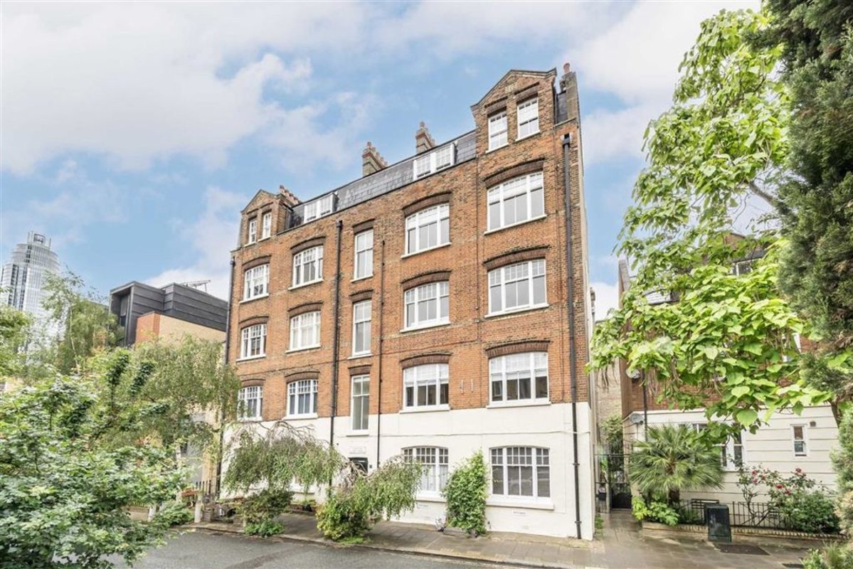 Flat for sale in Langley Lane, London, SW8 (Ref 227048) Dexters