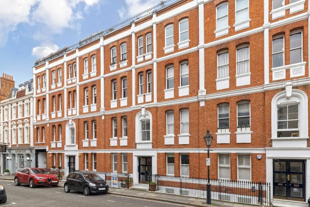 Flat for sale in Lawrence Street, London, SW3 (Ref 228671) Dexters