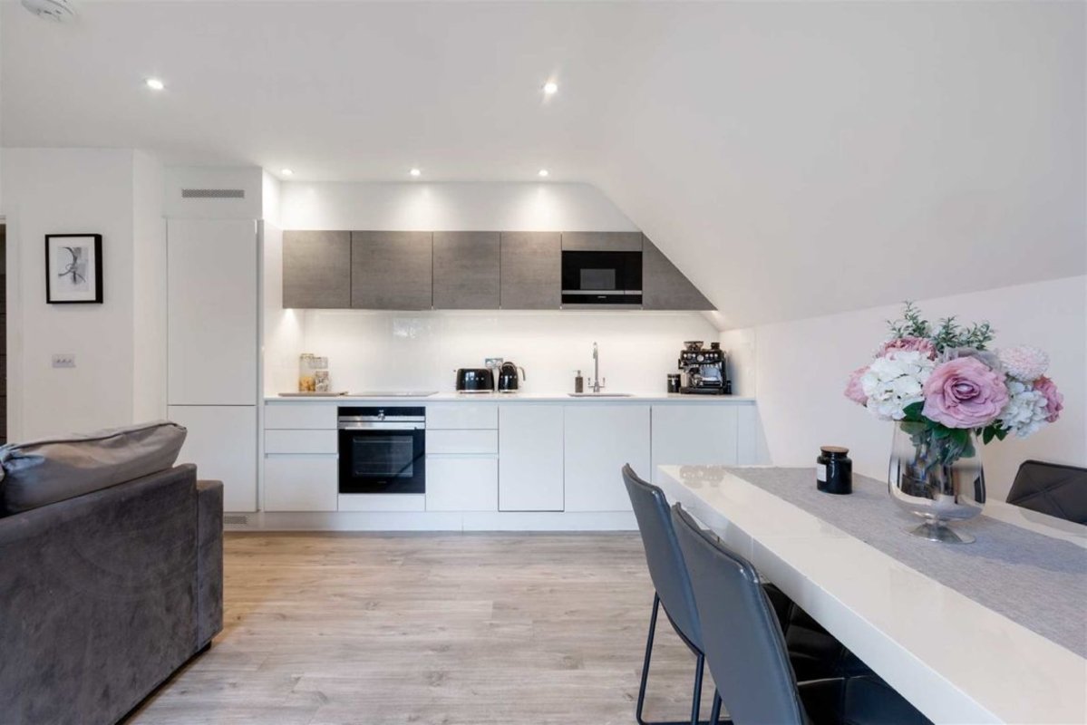 Flat for sale in Lower Morden Lane, Morden, SM4 (Ref 214696) Dexters