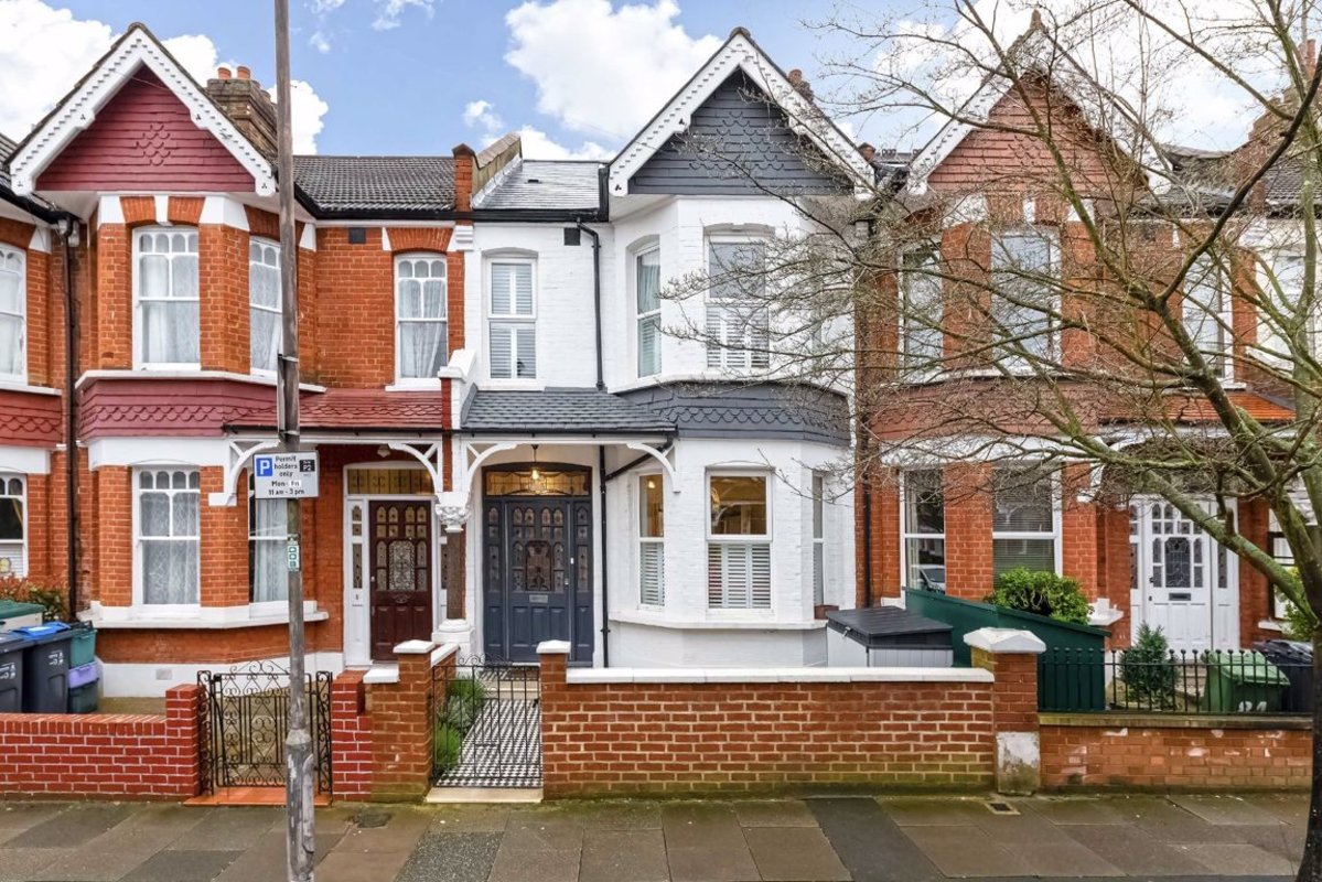 House for sale in Melrose Avenue, London, SW19 | Dexters