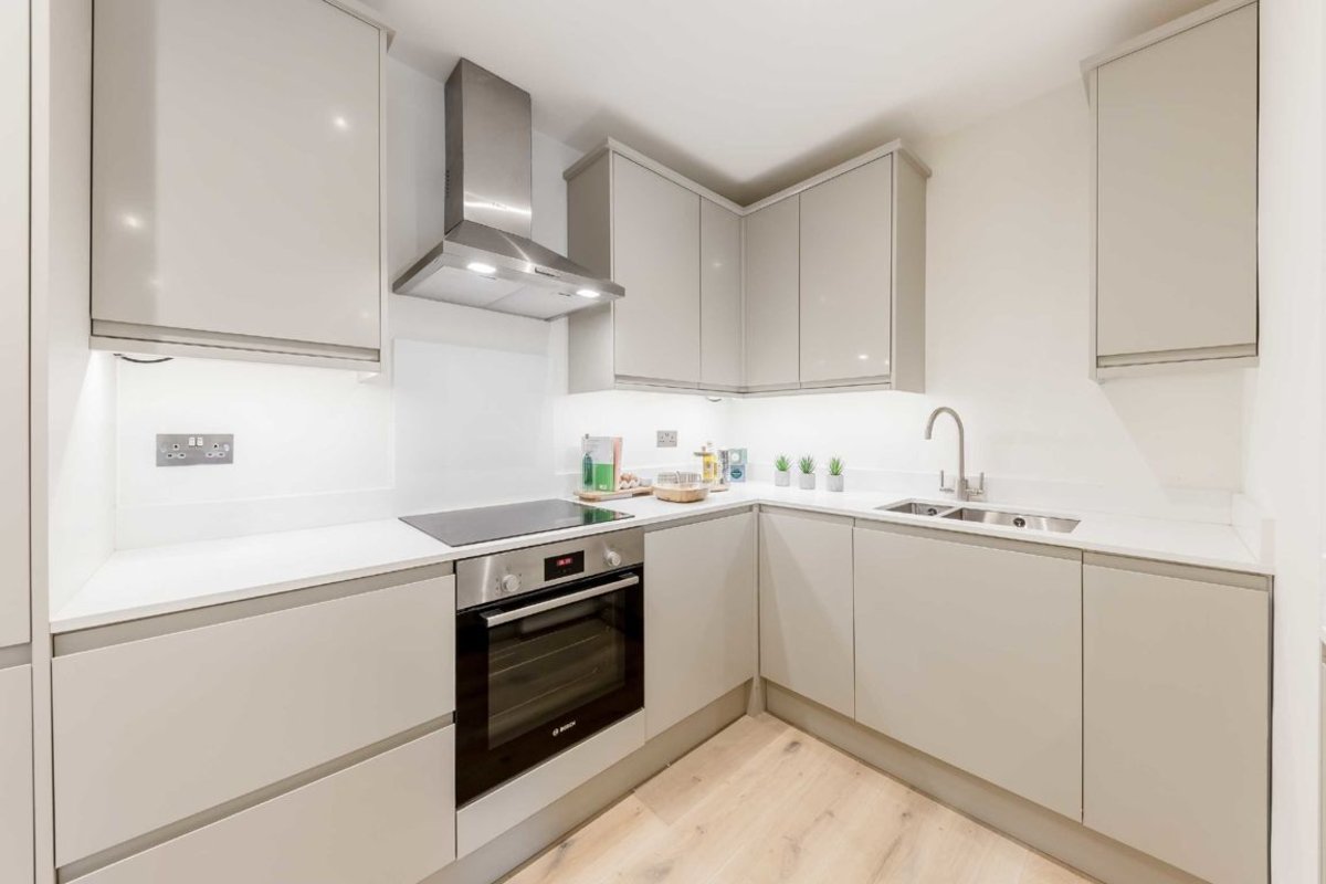 Flat for sale in Melrose Road, London, SW18 (Ref 221193) Dexters