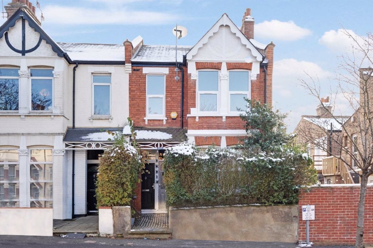 for sale in Montagu Road, London, NW4 (Ref 194449) Dexters