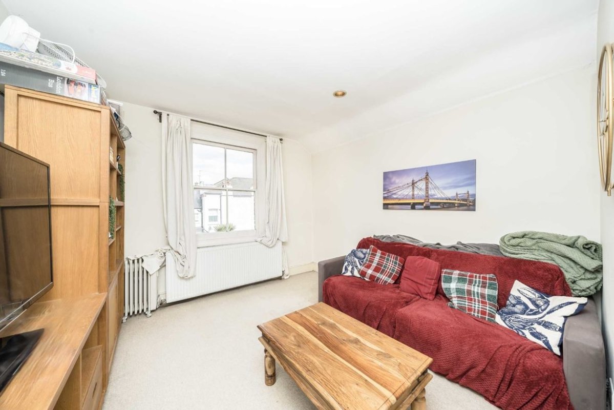 Flat for sale in Montserrat Road, London, SW15 (Ref 223721) Dexters