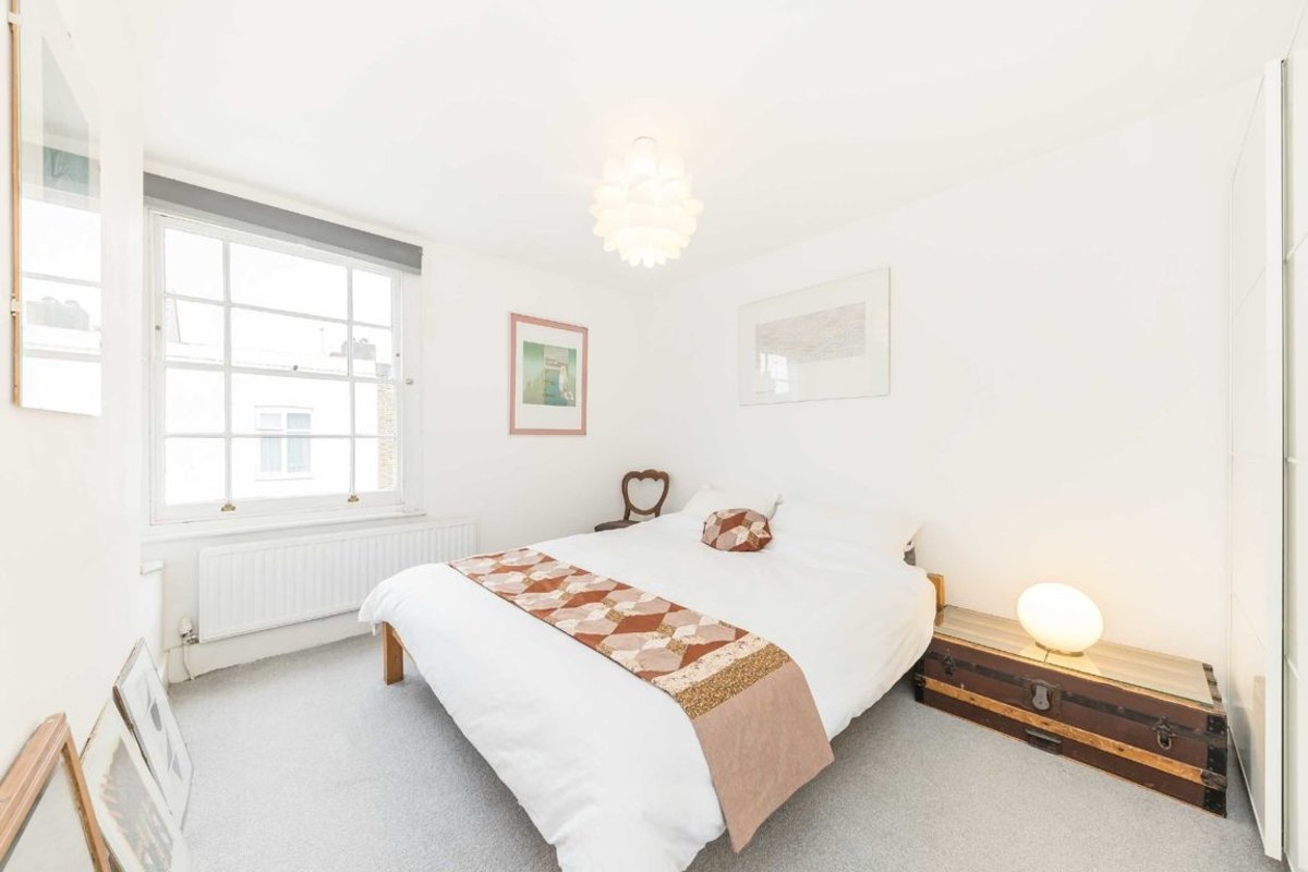 House for sale in Orchard Road, Brentford, TW8 (Ref 220836) Dexters