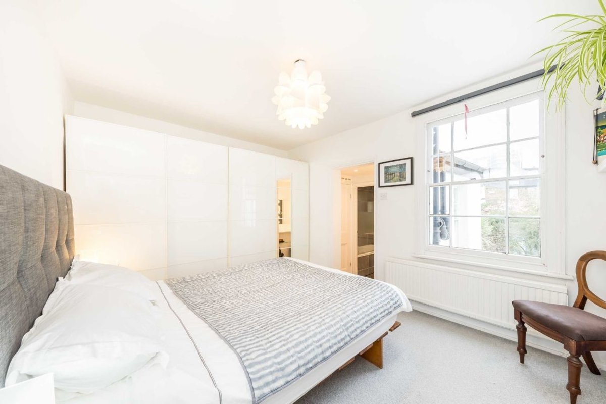 House for sale in Orchard Road, Brentford, TW8 (Ref 220836) Dexters