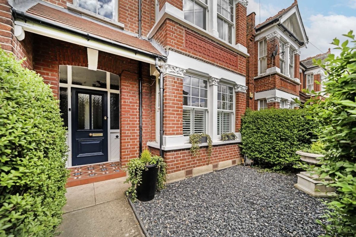 for sale in Pelham Road, London, SW19 (Ref 194964) Dexters