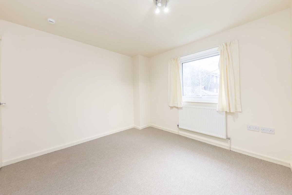 House for sale in Rowan Close, London, W5 (Ref 177418) Dexters