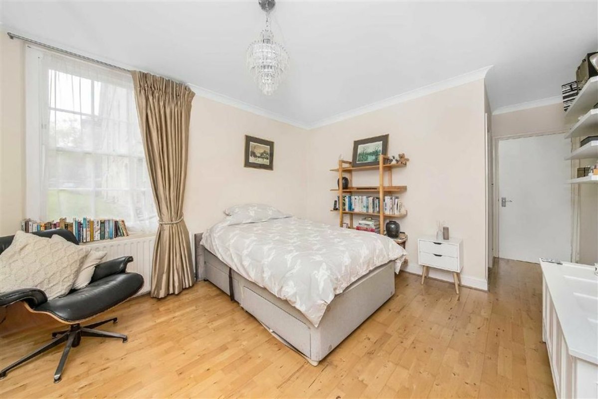 Flat for sale in Royal Herbert Pavilions, London, SE18 (Ref 215453