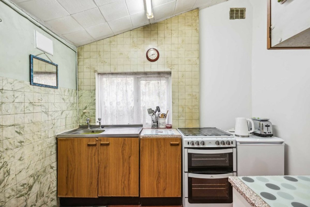 House for sale in Selkirk Road, London, SW17 (Ref 215745) Dexters