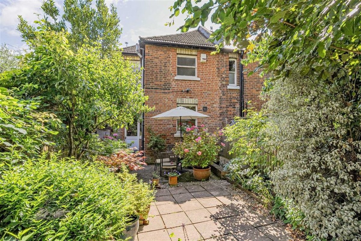 House semidetached for sale in Seymour Road, Kingston Upon Thames