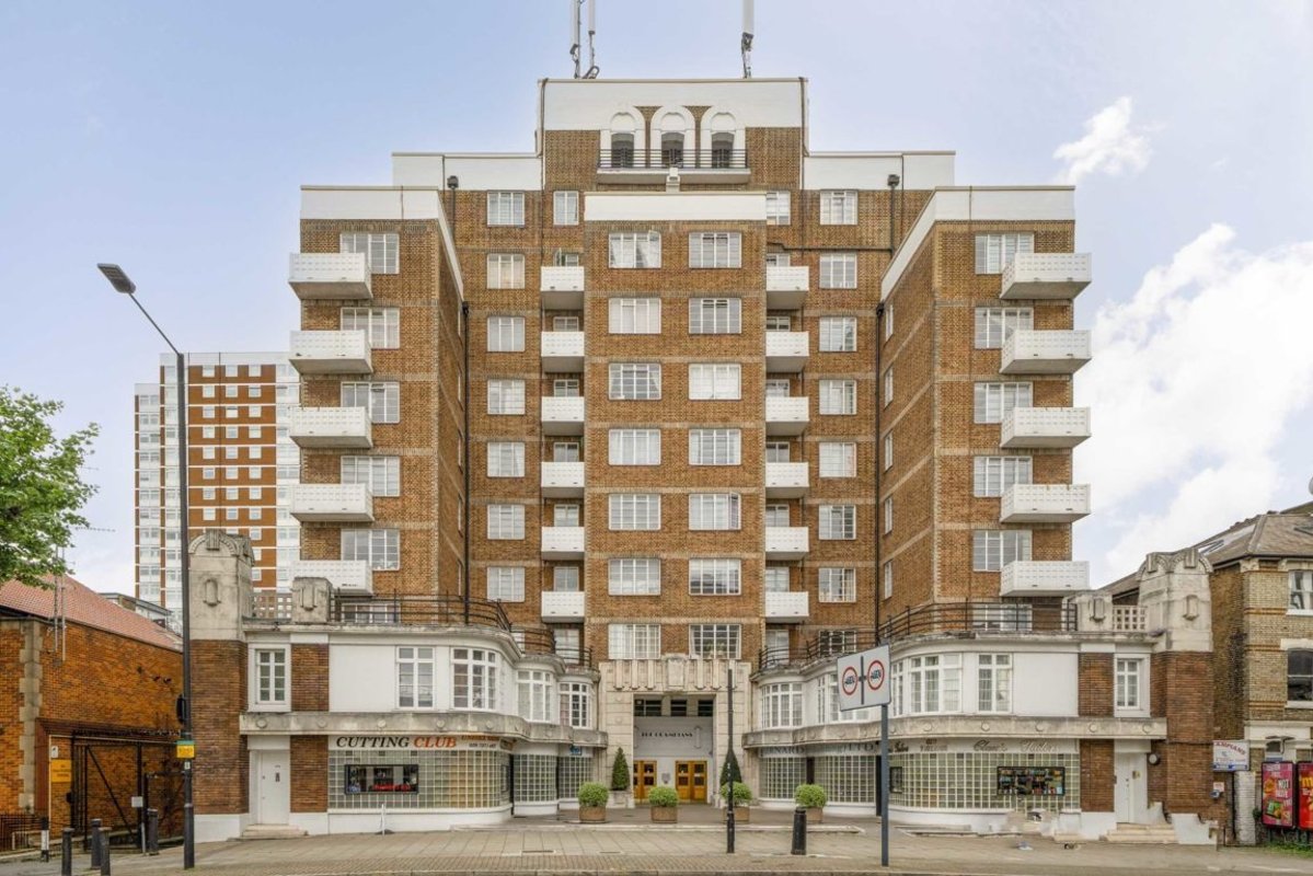 Studio for sale in Shepherds Bush Road, London, W6 (Ref 225479) Dexters
