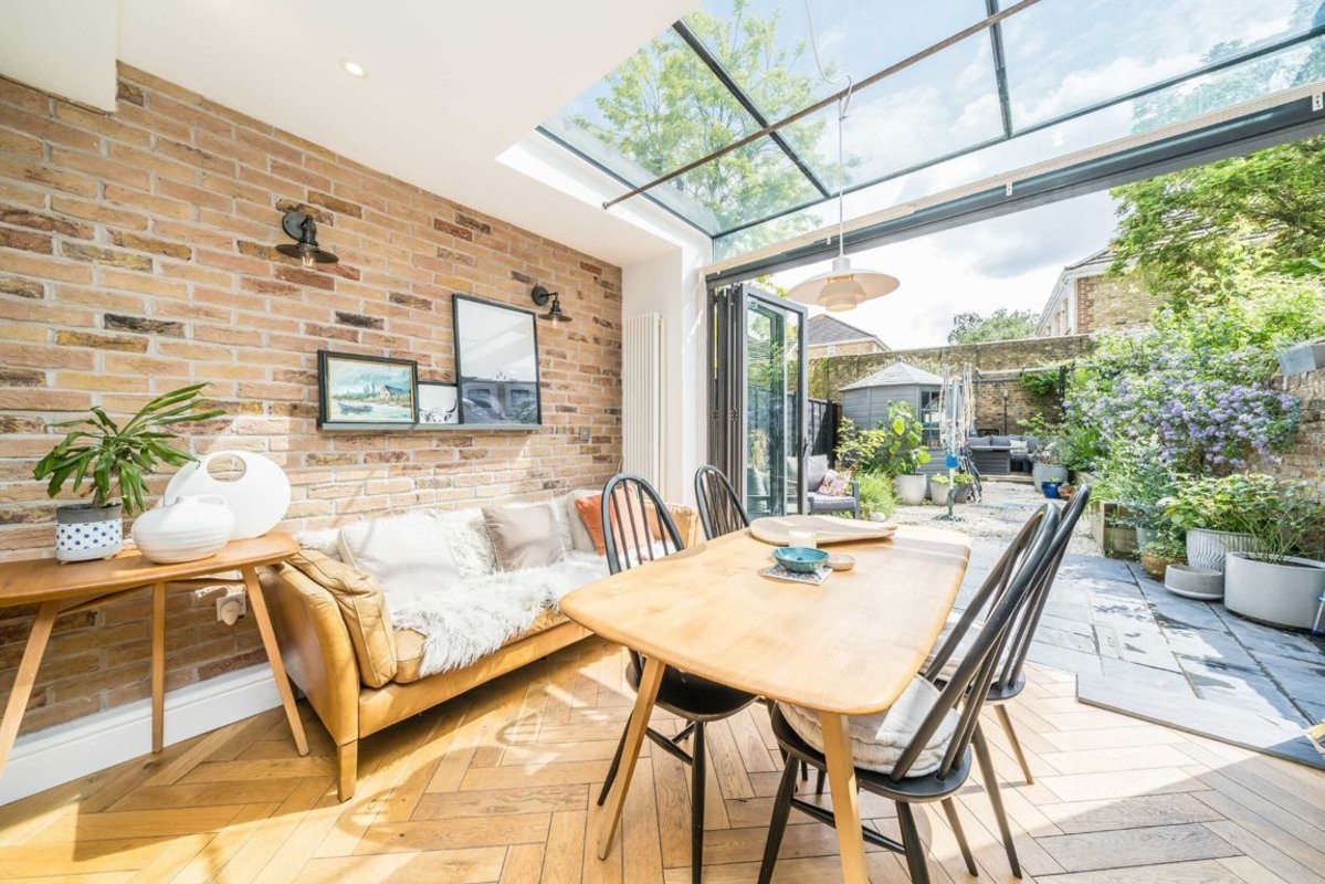 House for sale in South Lane, Kingston Upon Thames, KT1 (Ref 225472