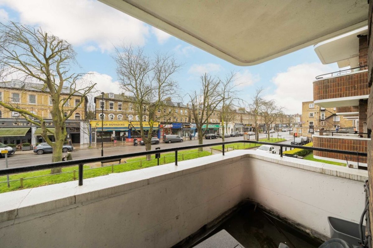 Flat for sale in Stroud Green Road, London, N4 (Ref 219824) Dexters