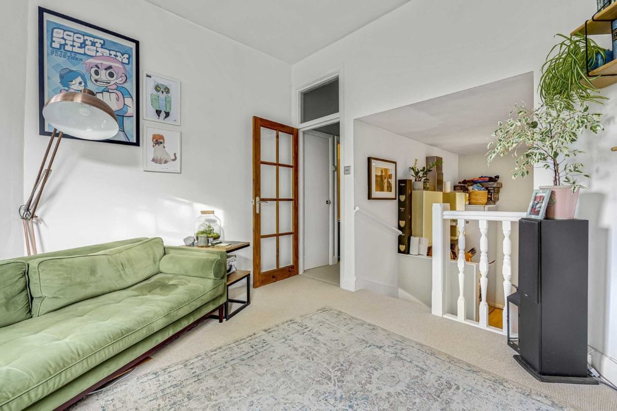 Flat for sale in Telford Avenue, London, SW2 (Ref 211944) Dexters