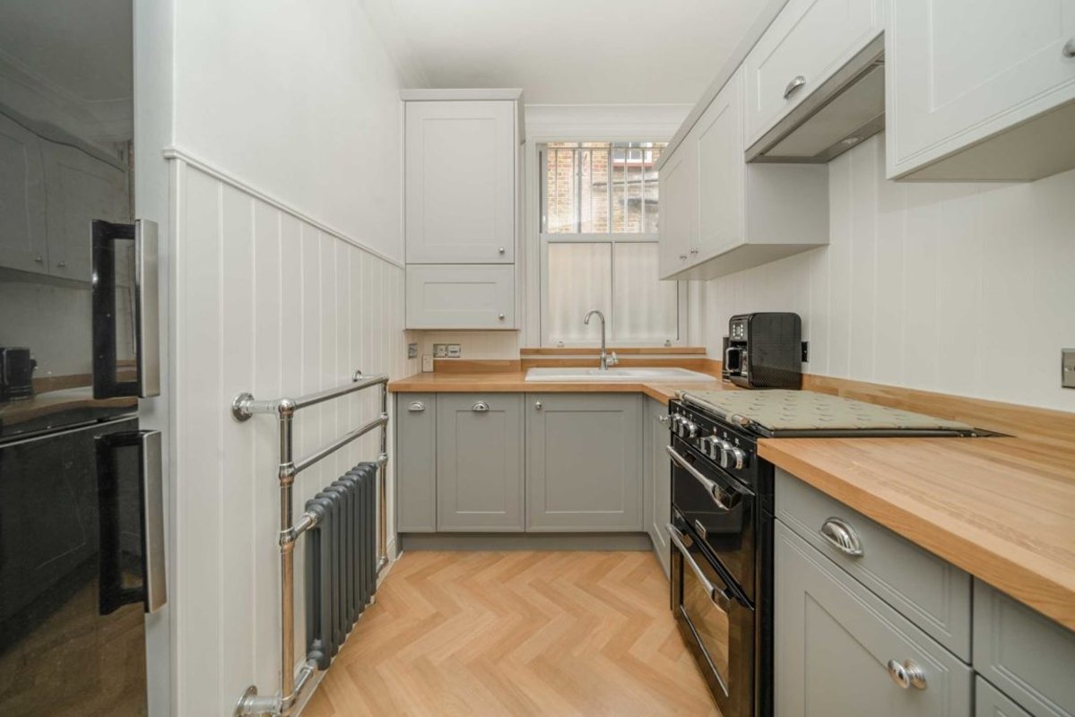 Flat for sale in Woodville Gardens, London, W5 (Ref 222074) Dexters