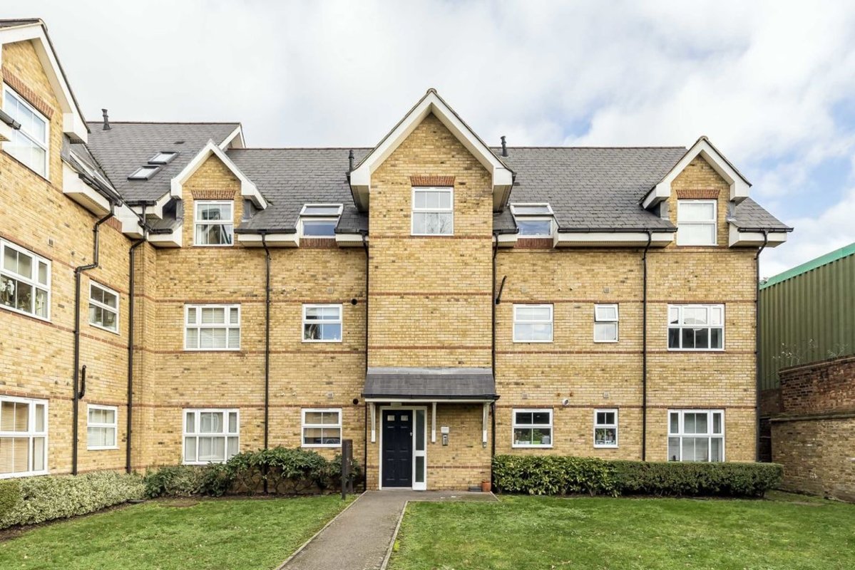 Flat to rent in Besant Place, London, SE22 (Ref 215844) Dexters