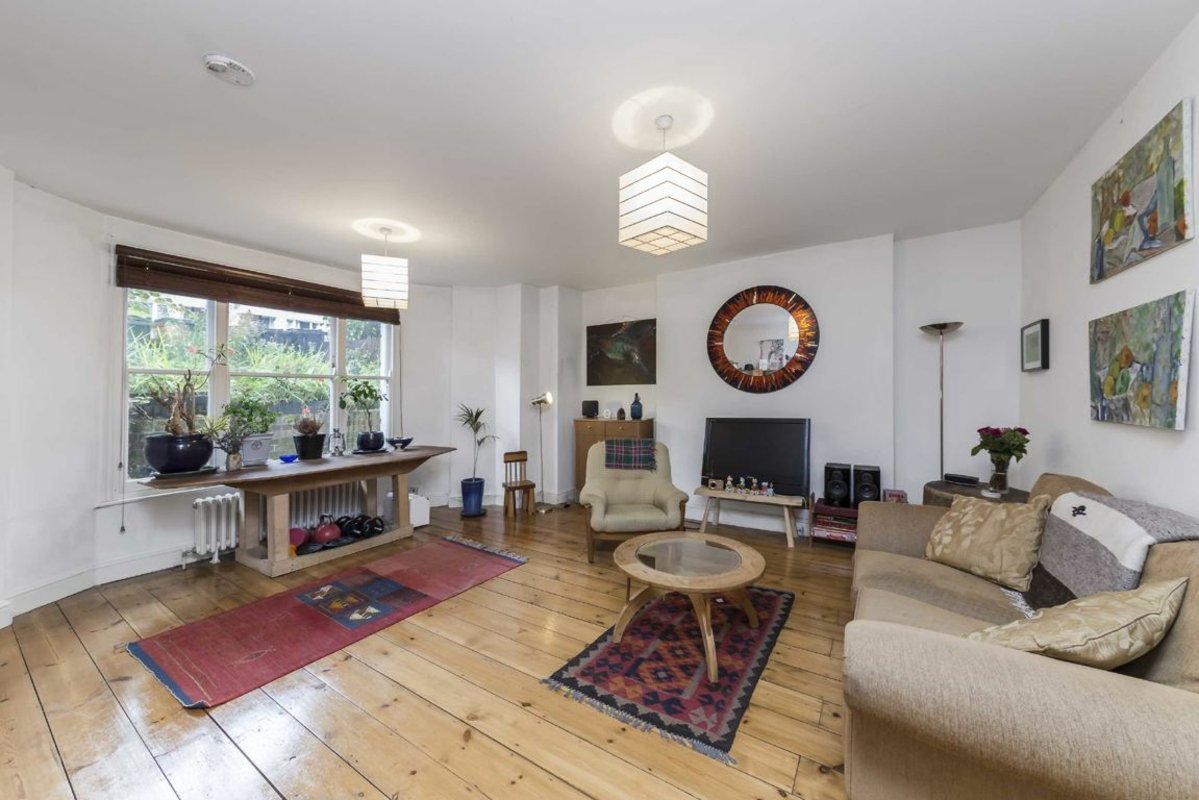 Flat to rent in Caversham Road, London, NW5 (Ref 146074) Dexters