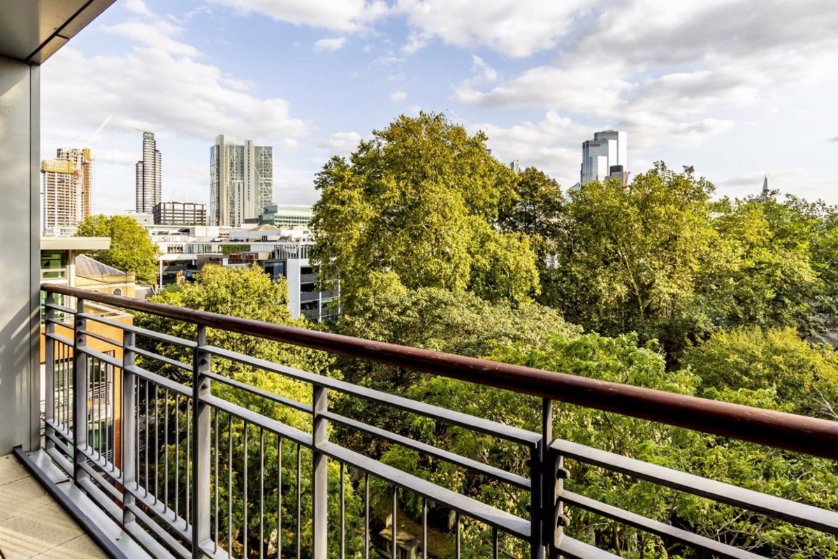 Flat to rent in City Road, London, EC1Y | Dexters