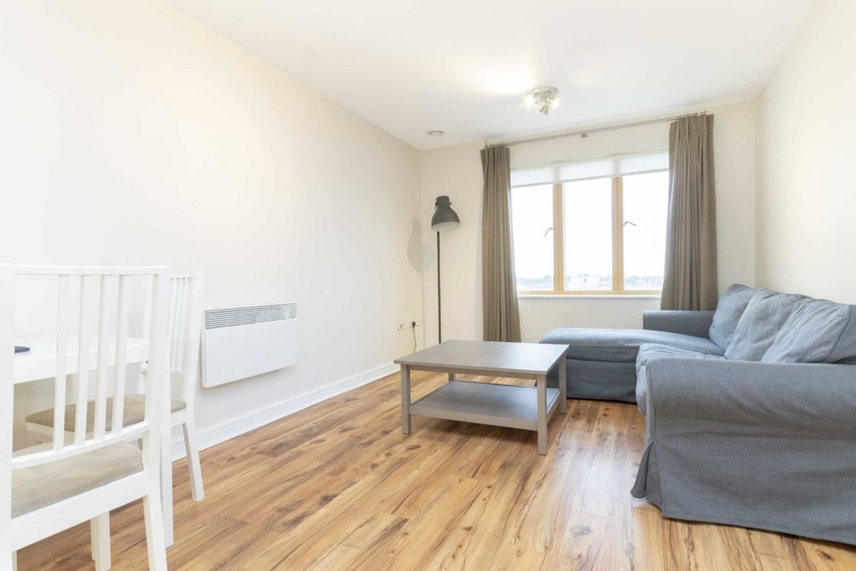 Flat to rent in Drayton Green Road, London, W13 (Ref 224757) Dexters